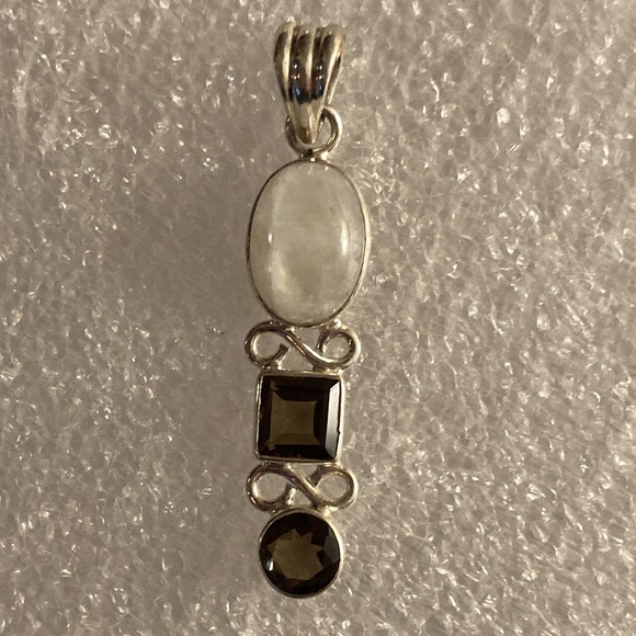 NWOT - Mexican Silver Pendant and French Hook Dangle Earrings* - Picture 3 of 7